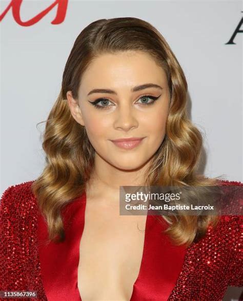 404 Josephine Langford Photos & High